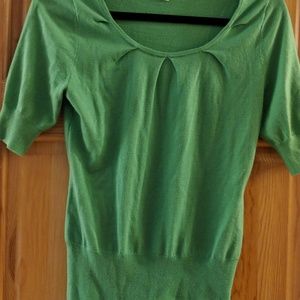 New York and Company Green Short Sleeve Top Xs